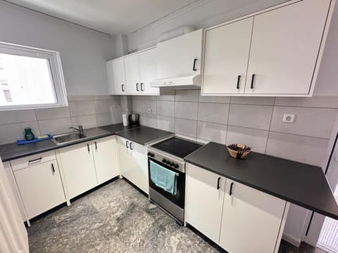 South coast -- AL020 Apartment in Alimos