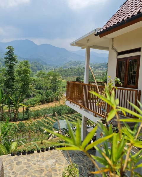 Property building, Natural landscape, Mountain view
