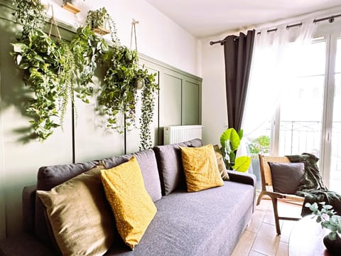 Communal lounge/ TV room, Living room, Decorative detail