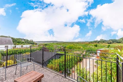 Balcony/Terrace, River view