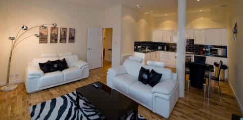 Kitchen or kitchenette, Living room, Photo of the whole room, Seating area
