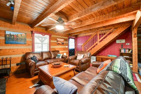 3 Mi to Lake! Mammoth Cave Cabin with Fire Pit Cabin in Nolin Lake