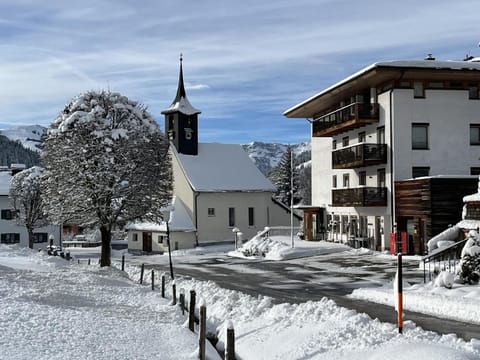 Property building, Winter