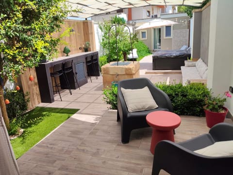Garden, Hot Tub, Garden view, minibar