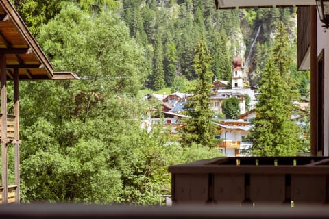 Appartamenti Des Alpes Apartment in Canazei