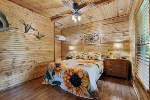 Nature's View Retreat Serenity and Splendor House in Hollister