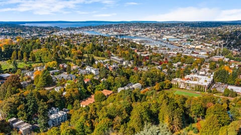 Solo's Smuggler Suite Vacation rental in Queen Anne