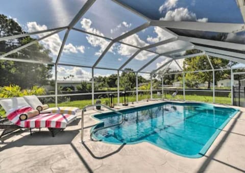 Luxury modern home Heated pool best Location House in Port Charlotte