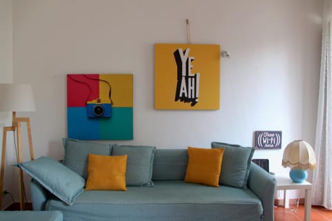 Lounge or bar, Seating area