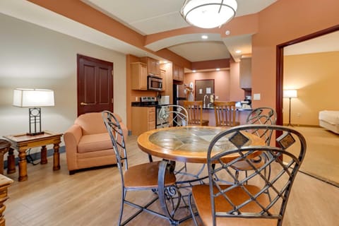 Wisconsin Dells Resort Condo with 2 Fireplaces Apartment in Wisconsin Dells