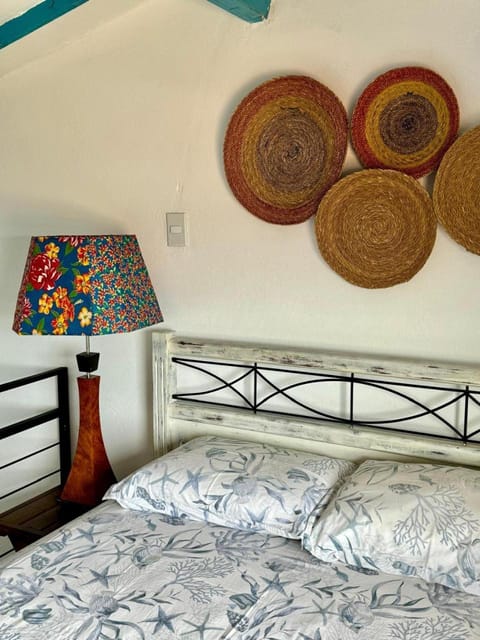 Bed, Photo of the whole room, Decorative detail, Bedroom