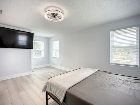 Trout River Oasis House in Jacksonville