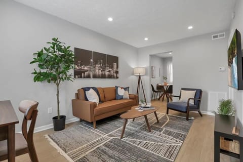 The Schumacher Townhouse - 2 BR Apartment in German Village