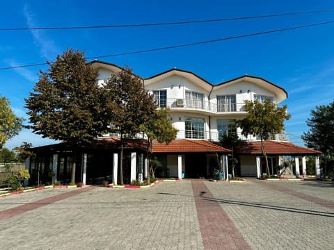 Property building, Parking