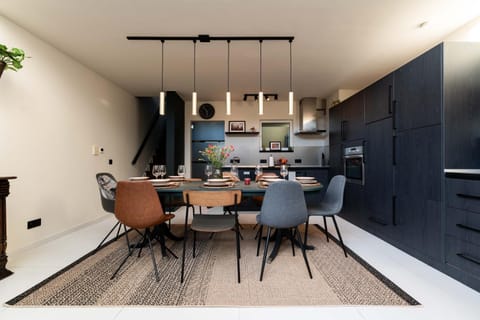 Spacious & Chic House in Center House in Flanders