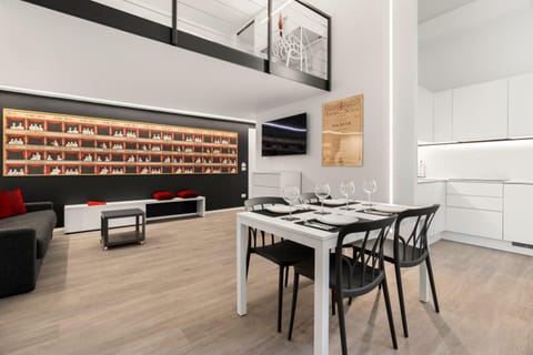 Living room, Dining area