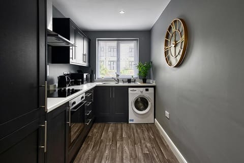 Kitchen or kitchenette, minibar, pet friendly, stove, washing machine