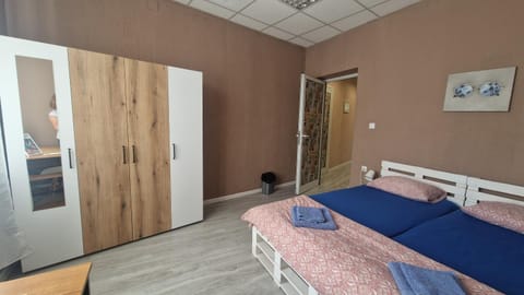 Lambo's Corner Varna - Guest Rooms Bed and Breakfast in Varna