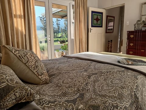 Bed, View (from property/room), View (from property/room), Bedroom, Garden view, Mountain view