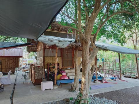 Patio, Day, Natural landscape, Activities, Garden, Lounge or bar, Seating area, Dining area, Garden view
