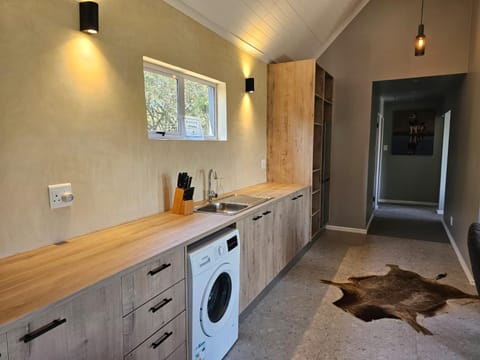 Die Heerenhuys Guest Suites Bed and Breakfast in Stellenbosch