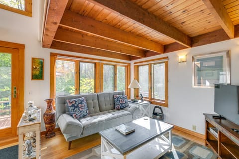 Ellsworth Home about 18 Mi to Acadia Natl Park! House in Trenton