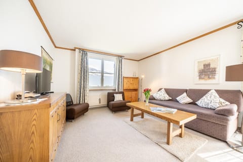 Communal lounge/ TV room, Living room