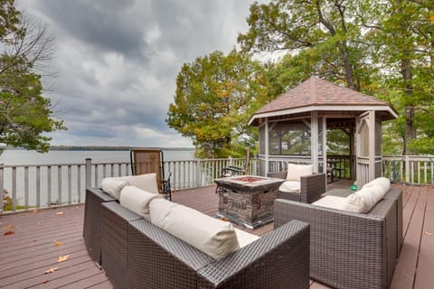 Pelican Lake House with Boat Dock and Sauna! House in Wisconsin