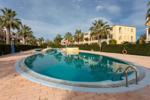 Pool view, Swimming pool