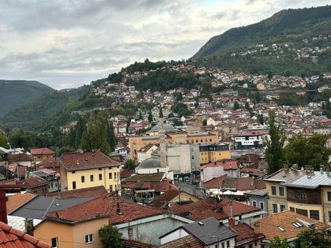 City view, Mountain view