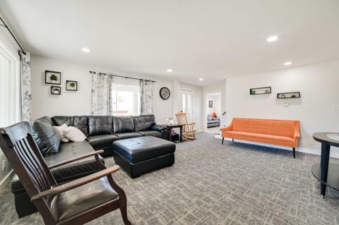 Dom Rodzinny Lakeview Getaway - Walk to Lake Huron House in Michigan