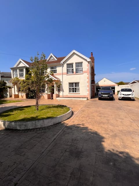 Property building, Parking