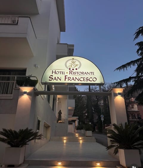 Facade/entrance, Night, Property logo or sign