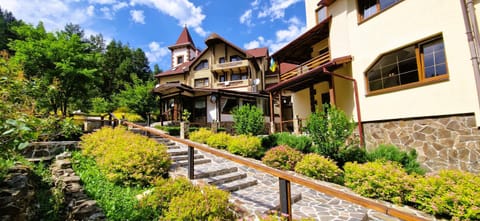 Property building, Spring
