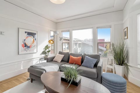 Urban oasis close to Bart, shops, restaurants in oakland Apartment in Temescal