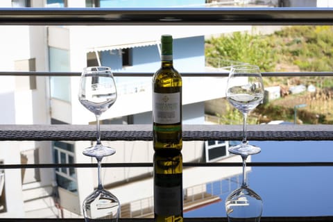 Day, View (from property/room), Balcony/Terrace, Drinks, Alcoholic drinks