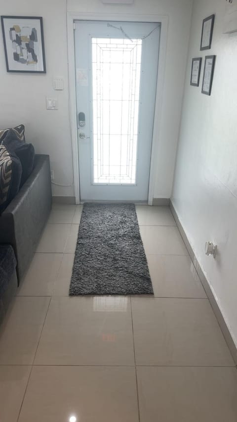 BOOK ME, 3mins Hard Rock Stadium House in Miami Gardens