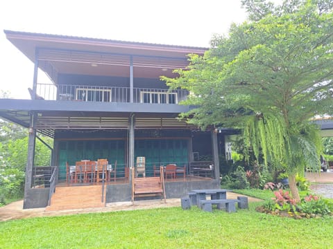 Property building, Balcony/Terrace