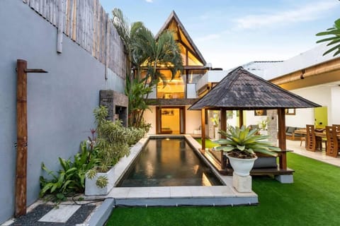 Buddha Beach Villa Seminyak Villa in Kuta