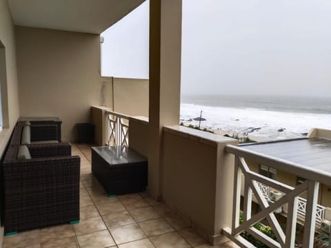View (from property/room), Balcony/Terrace, Sea view