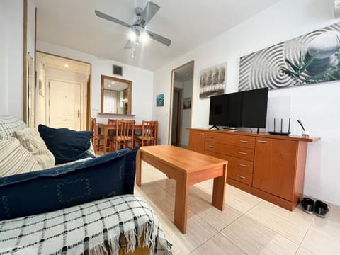 Living room, Dining area, fireplace