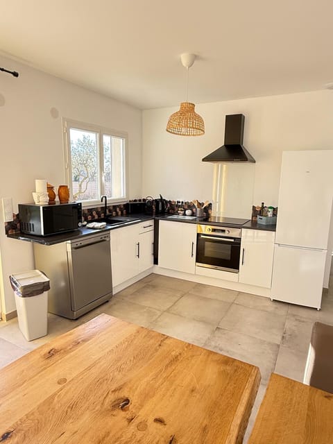 Villa Maria - Piscine - Wi-Fi - Proche Ventoux - Ideal Cyclistes Villa in Mormoiron