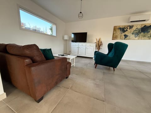 Villa Maria - Piscine - Wi-Fi - Proche Ventoux - Ideal Cyclistes Villa in Mormoiron