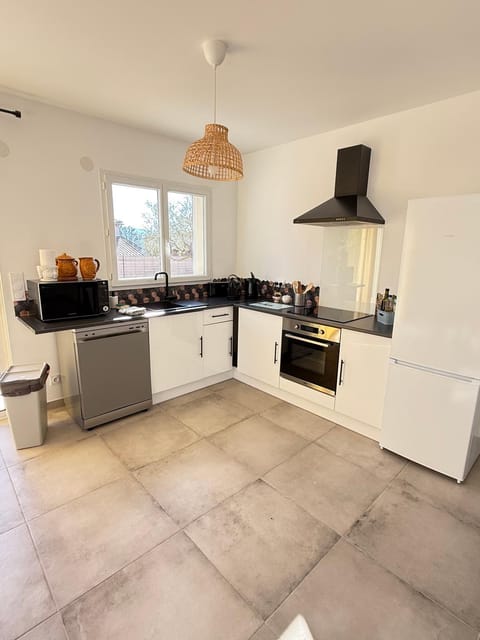 Villa Maria - Piscine - Wi-Fi - Proche Ventoux - Ideal Cyclistes Villa in Mormoiron