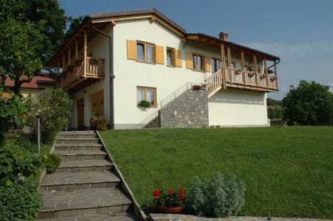 Property building, Facade/entrance, Garden