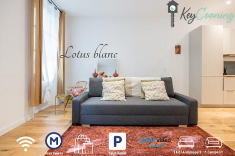 Property logo or sign, Living room, Seating area, Logo/Certificate/Sign, Text overlay