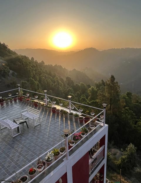 Day, Natural landscape, View (from property/room), Balcony/Terrace, Mountain view, Sunrise