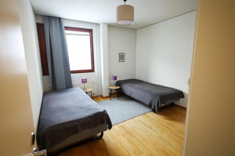 libO-apartment, Rypysuontie 74 with free parking Apartment in Finland