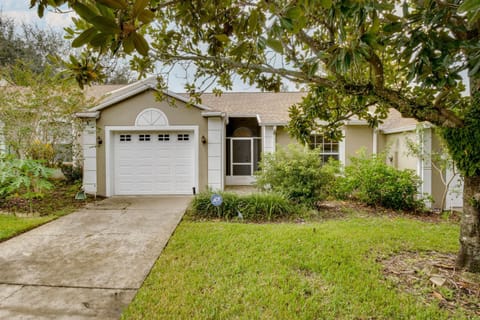 20 Mi to Disney Condo with Pool Access in Clermont! Apartment in Clermont