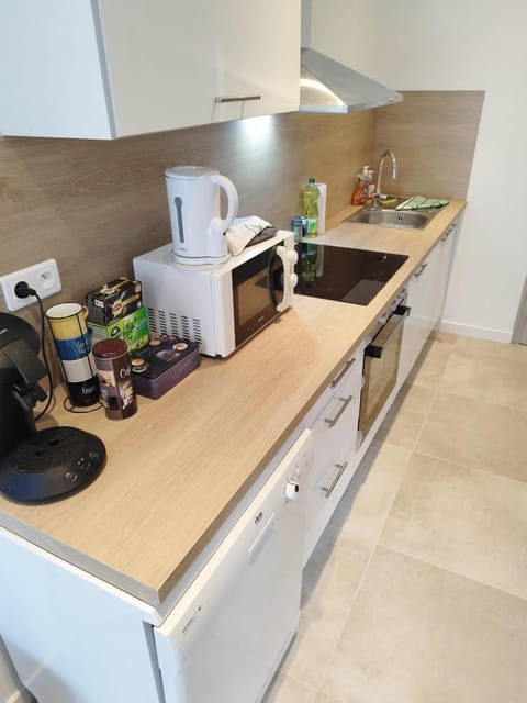 Kitchen or kitchenette, dishwasher, minibar, pet friendly, stove, toaster